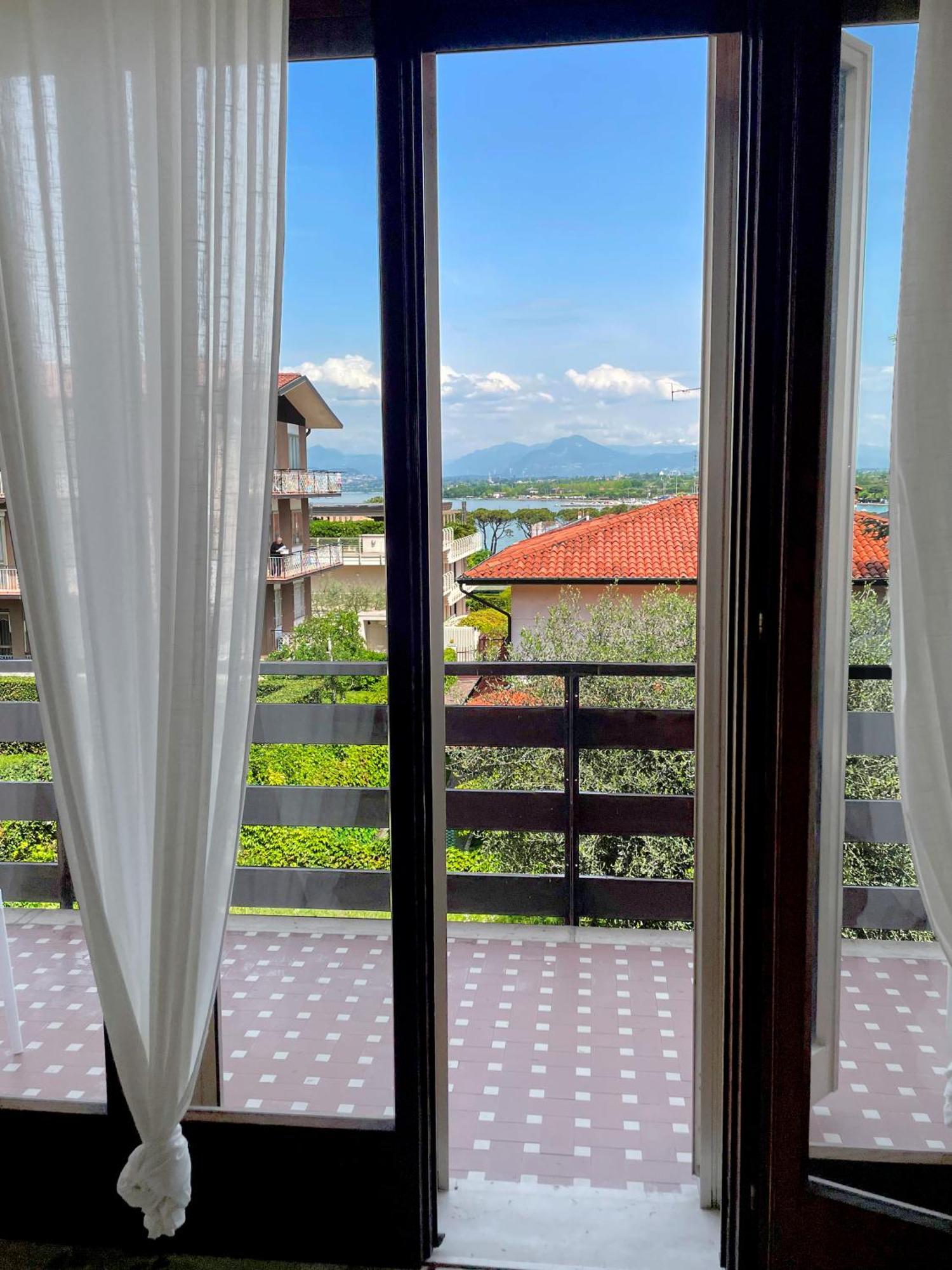 Villa 70 Peschiera del Garda Exterior foto